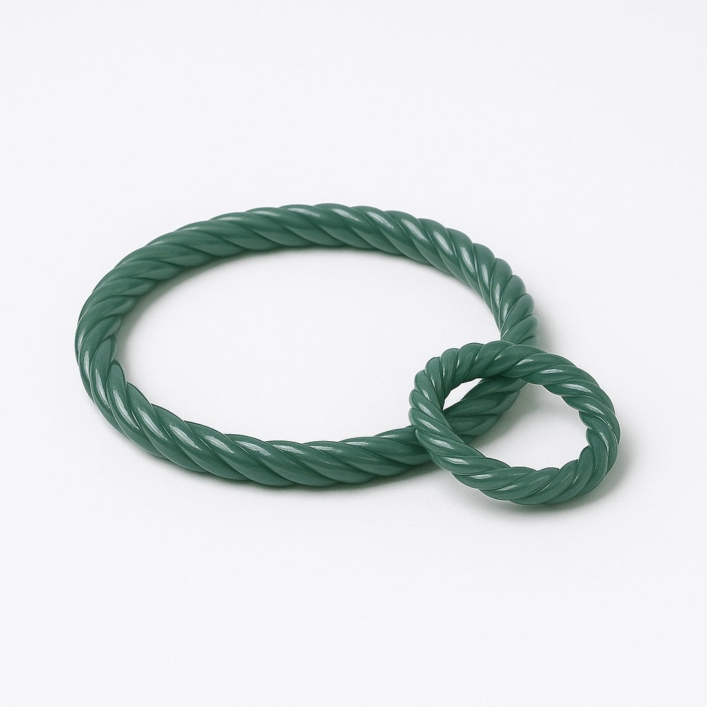 Bluewater Thin Twist Round Bangle