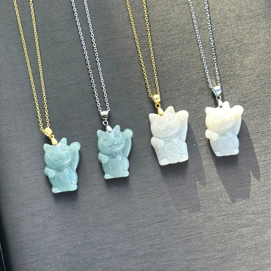 LUCKY CAT JADE PENDANT